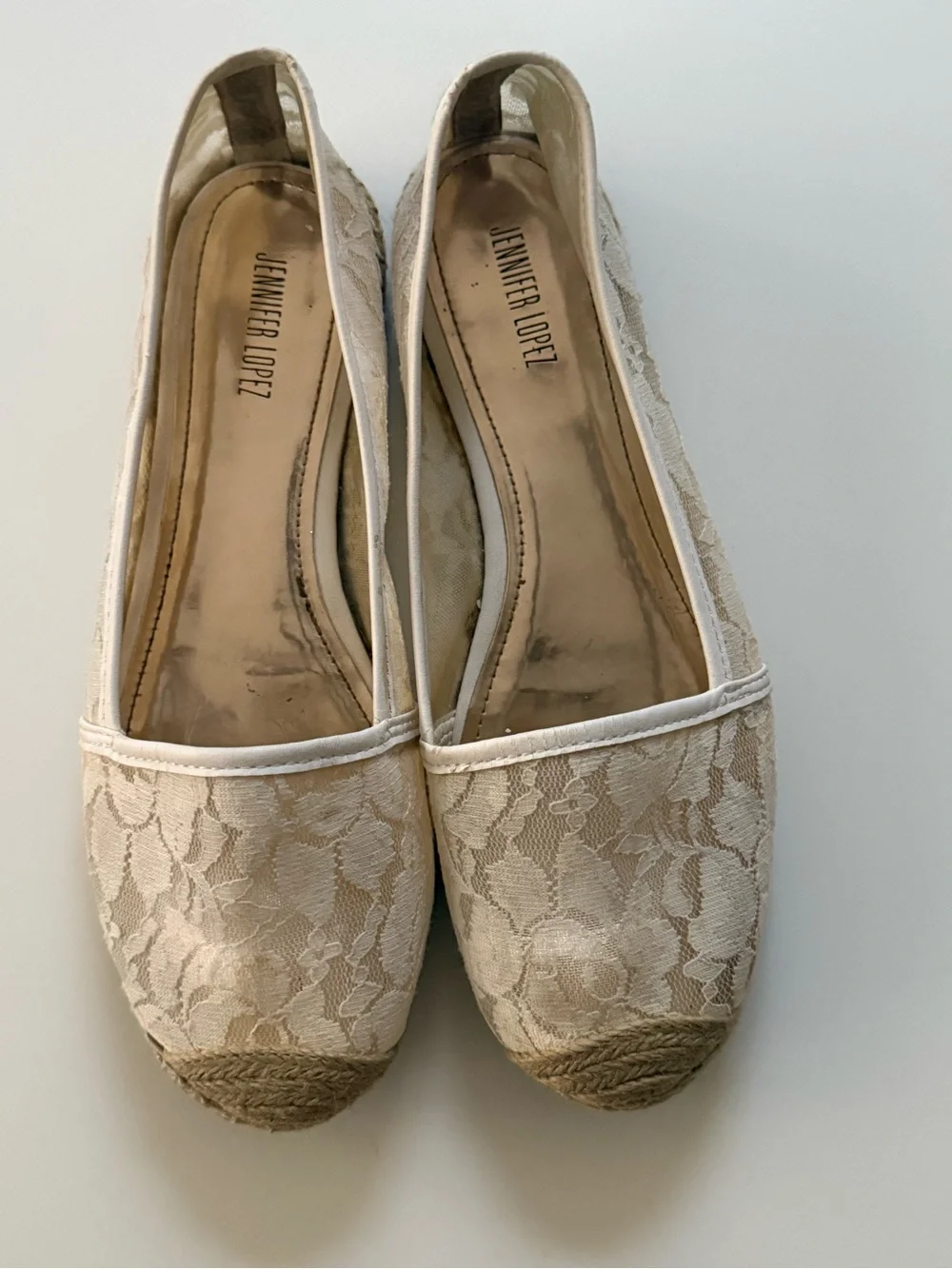 Jennifer Lopez Lace Espadrille Flats in Cream size 8.5